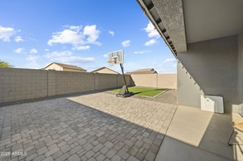 9505 Illini St, Tolleson, AZ 85353