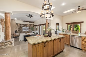 9505 Sunrise Cir, Carefree, AZ 85377