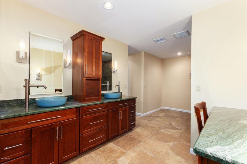 9505 W Hidden Valley Cir N, Sun City, AZ 85351