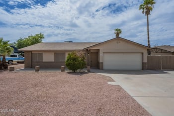 9509 Echo Ln, Peoria, AZ 85345