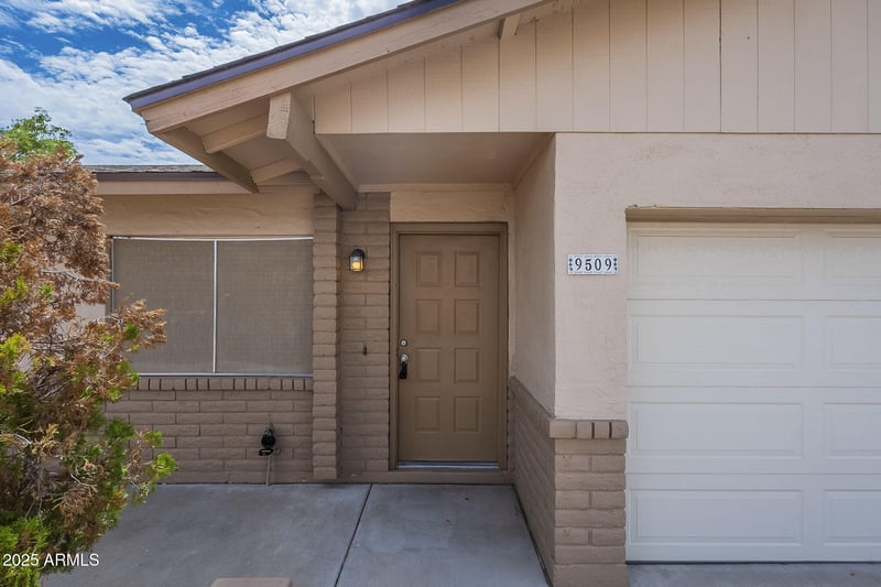 9509 Echo Ln, Peoria, AZ 85345