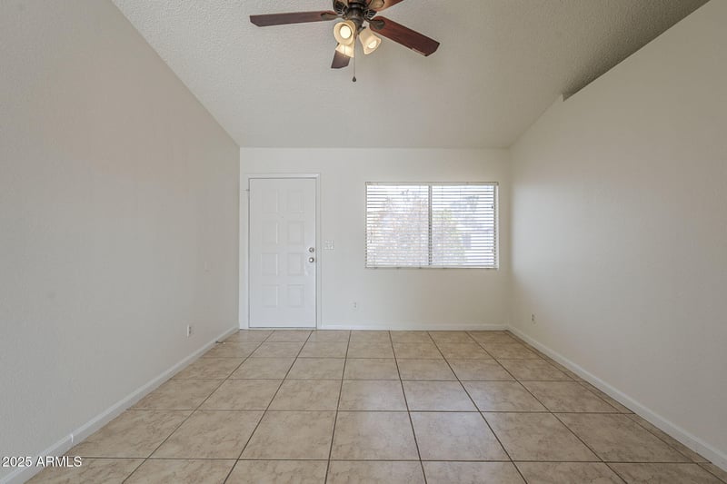 9509 Echo Ln, Peoria, AZ 85345
