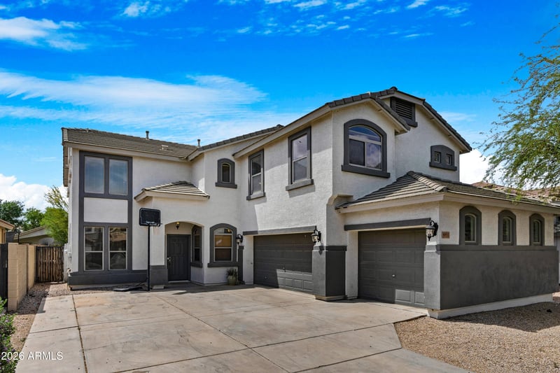 951 Penny Ln, San Tan Valley, AZ 85140