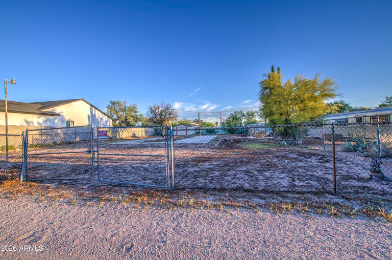 951 N Warner Dr #NA, Apache Junction, AZ 85120