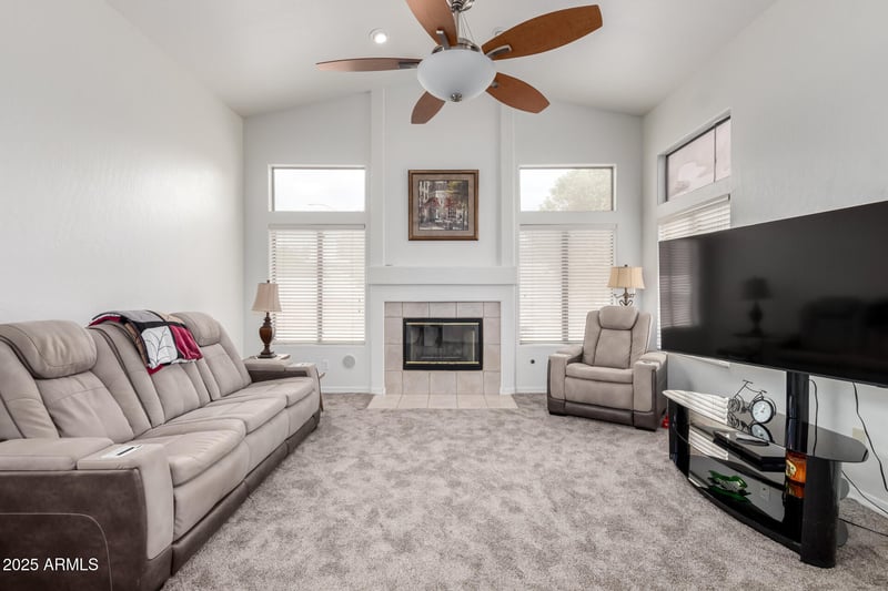 951 Norfolk St, Mesa, AZ 85205