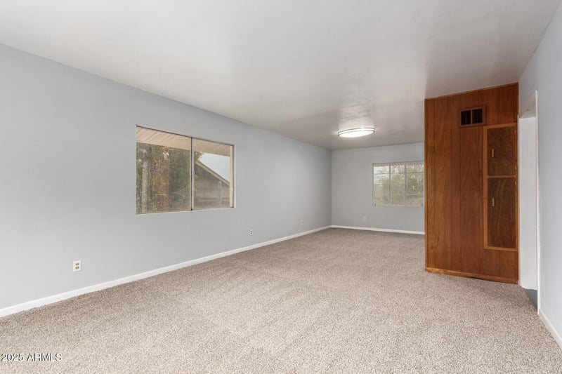 951 Sahuaro Dr, Phoenix, AZ 85029