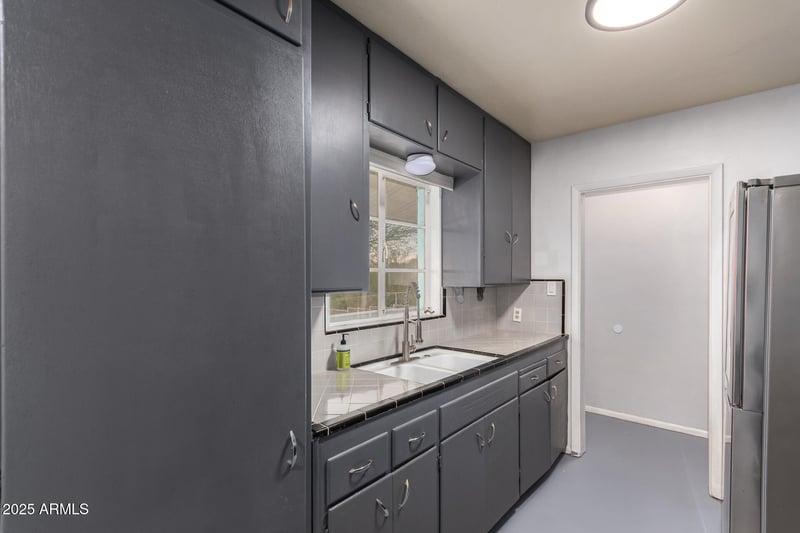 951 Sahuaro Dr, Phoenix, AZ 85029