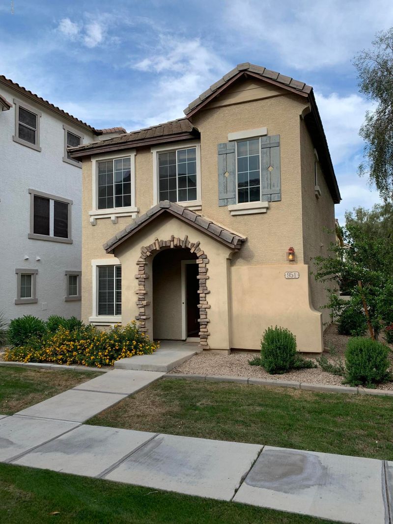 951 W Wendy Way, Gilbert, AZ 85233