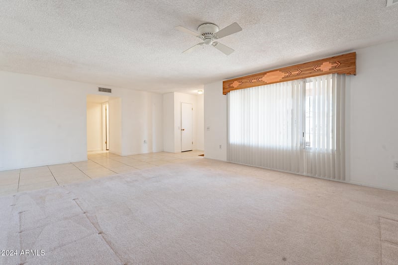 9510 Calico Dr, Sun City, AZ 85373