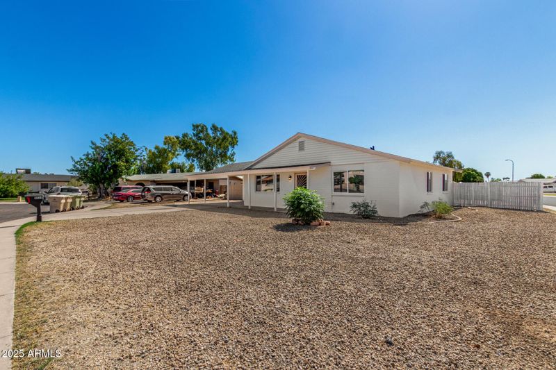 9510 N 43rd Dr, Glendale, AZ 85302