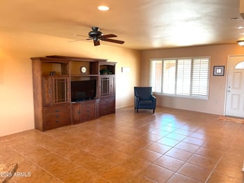 9513 Cottonwood Dr, Sun City, AZ 85373