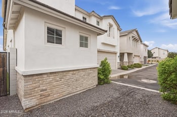 9513 E Talon Ave, Mesa, AZ 85212