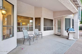 9513 Knoll Cir, Mesa, AZ 85207