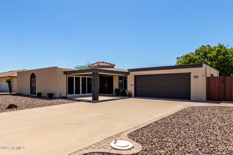 9513 Timberline Dr, Sun City, AZ 85351