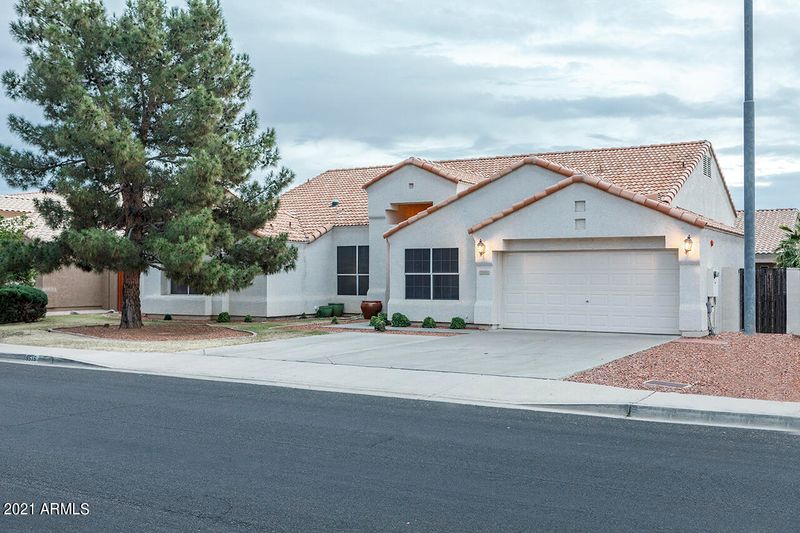 9515 E Impala Ave, Mesa, AZ 85209