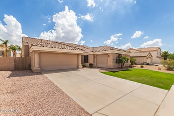 9515 Lompoc Ave, Mesa, AZ 85209
