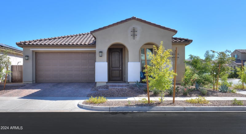 9515 Rainbow Ave, Mesa, AZ 85212