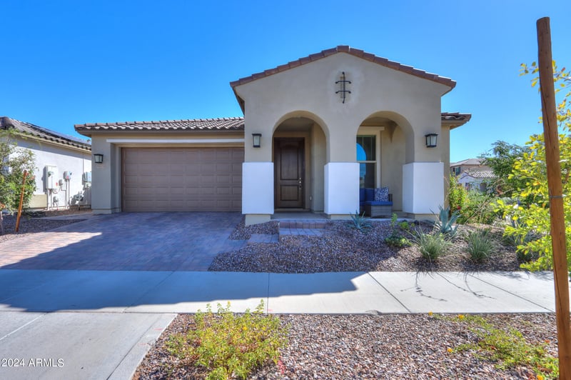 9515 Rainbow Ave, Mesa, AZ 85212