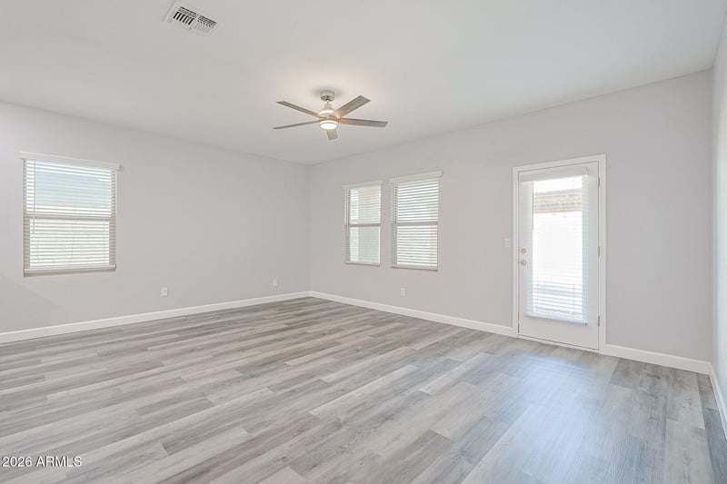 9516 Albeniz Pl, Tolleson, AZ 85353