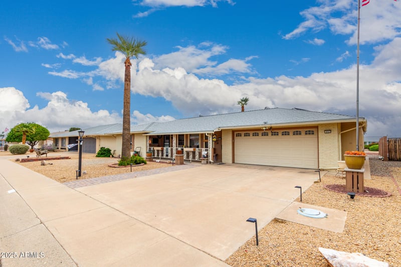 9517 Indian Hills Dr, Sun City, AZ 85351