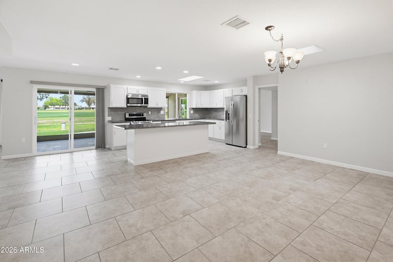 9518 Oak Ridge Dr, Sun City, AZ 85351