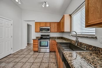 952 Banning St, Gilbert, AZ 85296