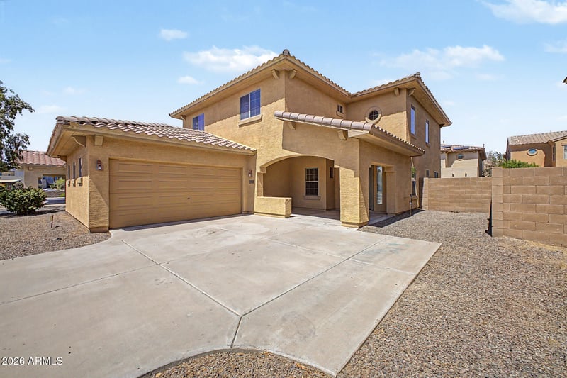 952 Blue Spruce Ln, Gilbert, AZ 85298