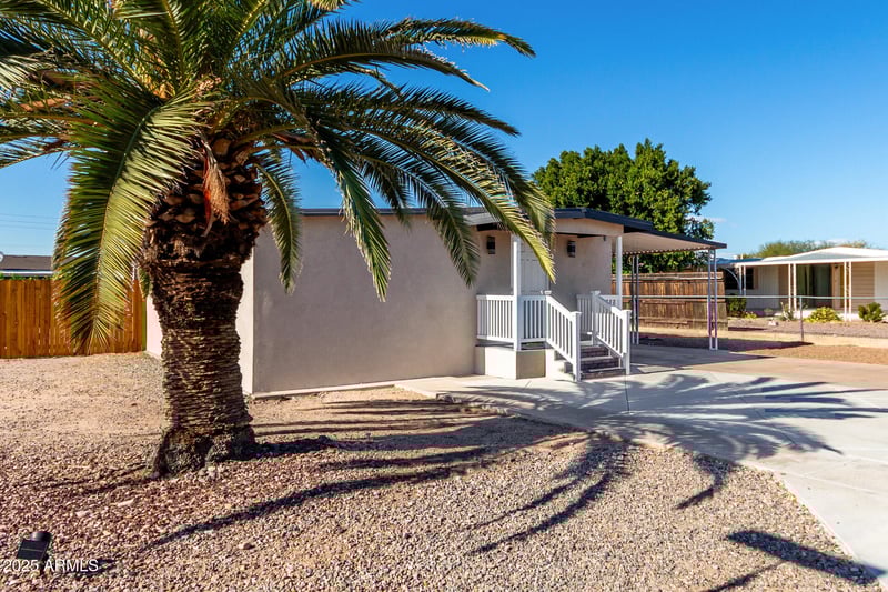 952 Esperanza Ave, Mesa, AZ 85208