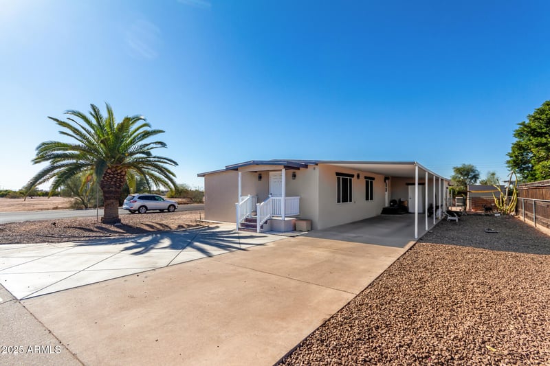 952 Esperanza Ave, Mesa, AZ 85208