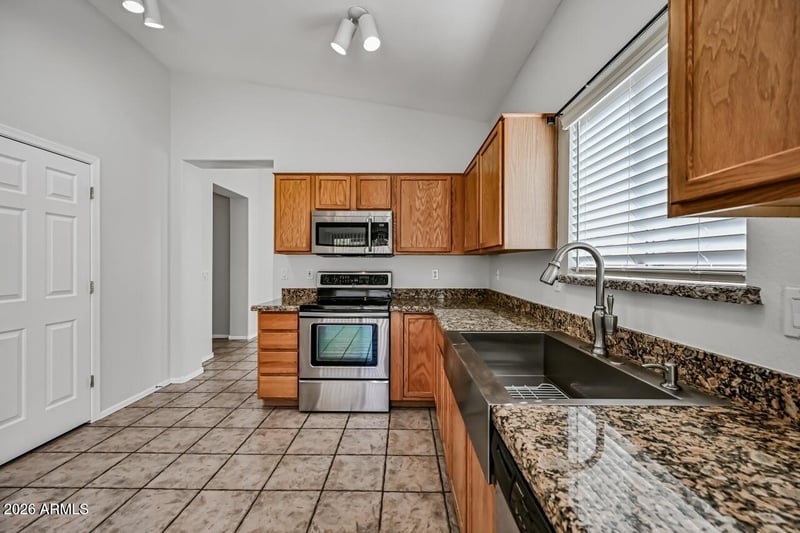 952 Banning St, Gilbert, AZ 85296