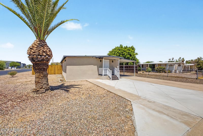 952 Esperanza Ave, Mesa, AZ 85208