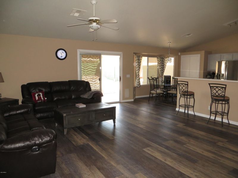 952 W Mesquite Ave, Apache Junction, AZ 85120