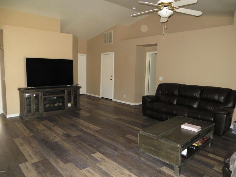 952 W Mesquite Ave, Apache Junction, AZ 85120