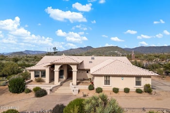 9520 Romping Rd, Carefree, AZ 85377
