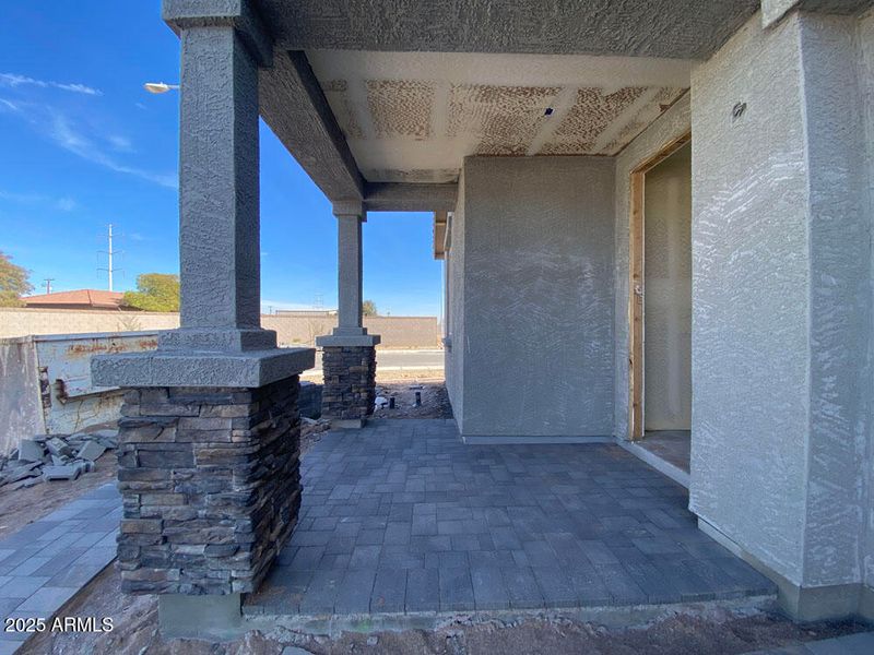9521 W Luxton Ln, Tolleson, AZ 85353