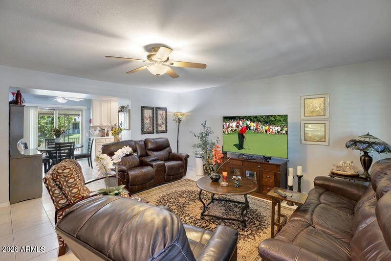 9521 W Oak Ridge Dr, Sun City, AZ 85351