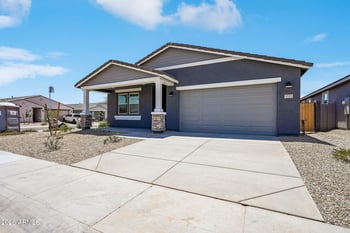9521 Tamarisk Ave, Tolleson, AZ 85353
