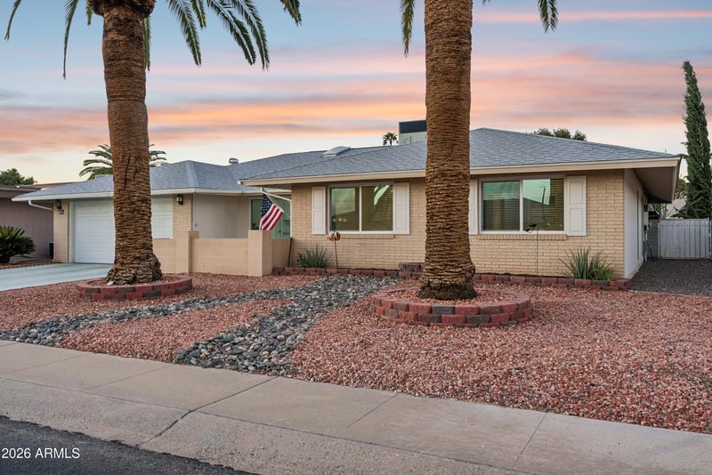 9522 W Indian Hills Dr, Sun City, AZ 85351
