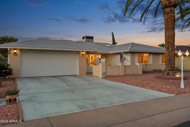 9522 W Indian Hills Dr, Sun City, AZ 85351