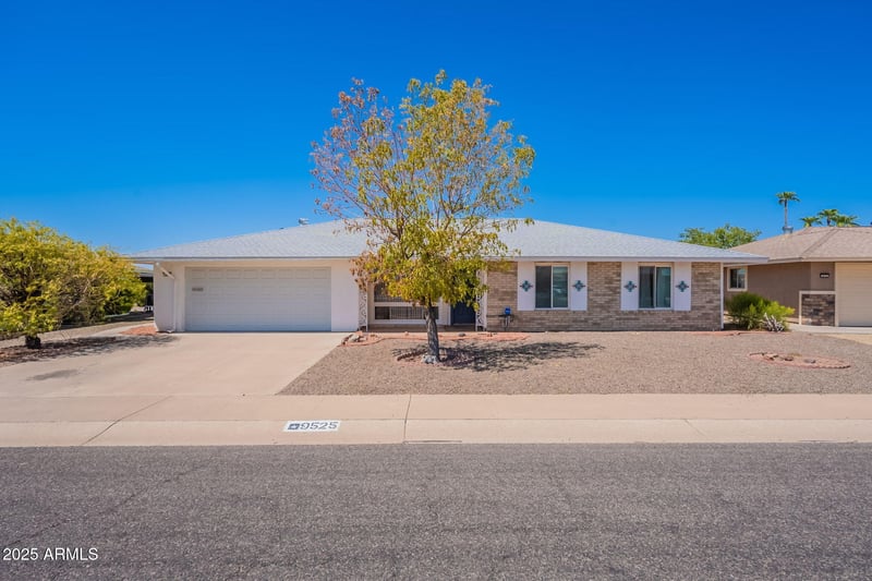 9525 Cedar Hill Cir, Sun City, AZ 85351