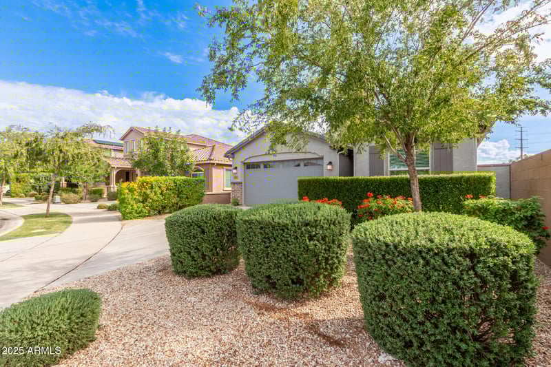 9525 Tesla Ave, Mesa, AZ 85212