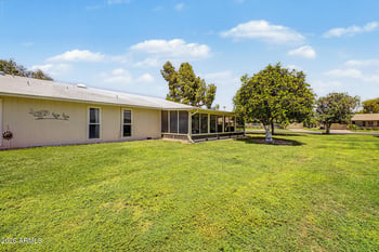 9525 Shasta Dr, Sun City, AZ 85351