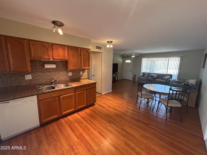9526 Country Club Dr, Sun City, AZ 85373