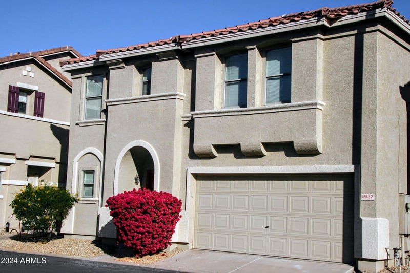 9527 82nd Ln, Peoria, AZ 85345