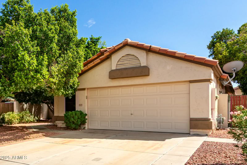 9529 Runion Dr, Peoria, AZ 85382