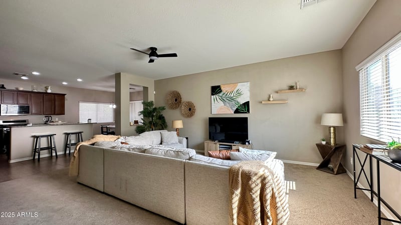 953 Witt Ave, San Tan Valley, AZ 85140