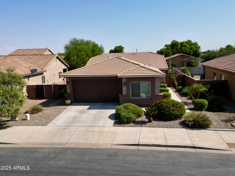953 Witt Ave, San Tan Valley, AZ 85140