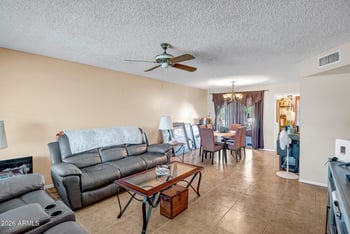 9530 W Appaloosa Dr, Sun City, AZ 85373