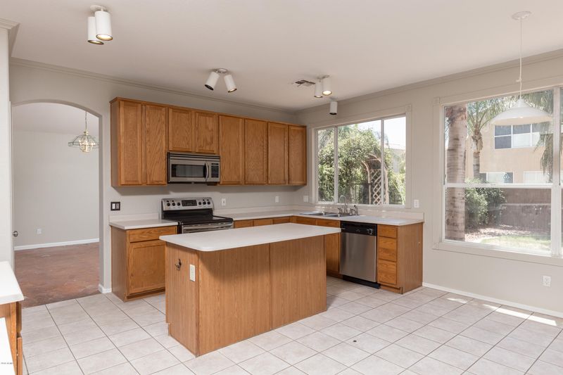 9531 E Impala Ave, Mesa, AZ 85209