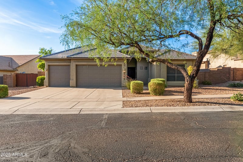 9532 Knoll Cir, Mesa, AZ 85207